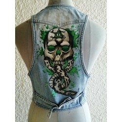 gilet jeans upcyclé personnalisé harry potter marque des ténèbres peinture