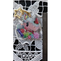 porte-clés acrylique holographique patty animal crossing acnh